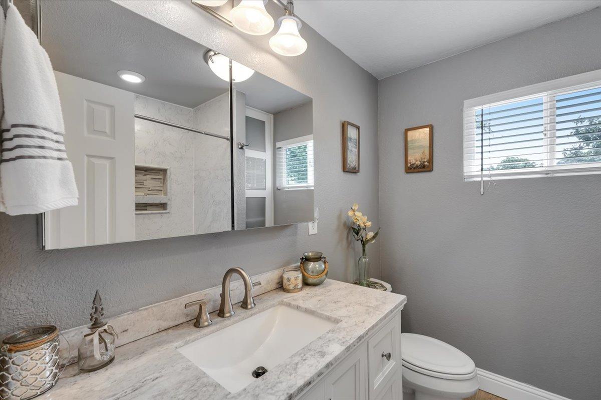 4620 Bayview Dr, Copperopolis, CA 95228