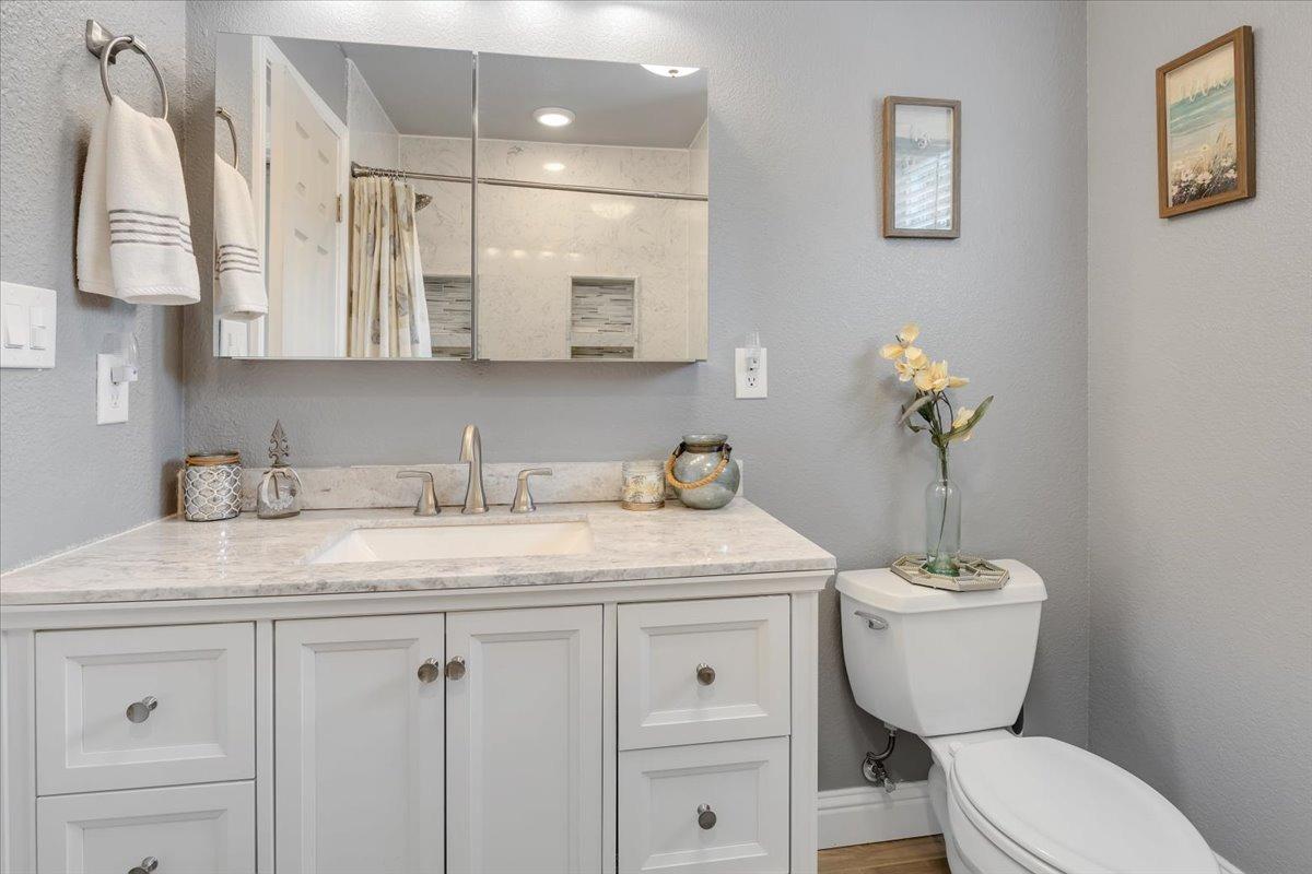 4620 Bayview Dr, Copperopolis, CA 95228