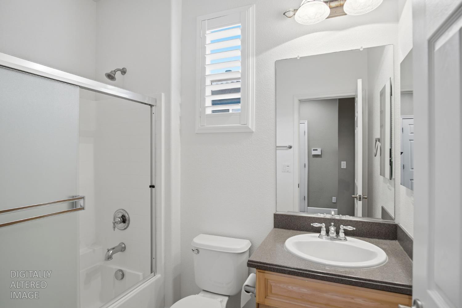 454 Jacobs Dr, Merced, CA 95348