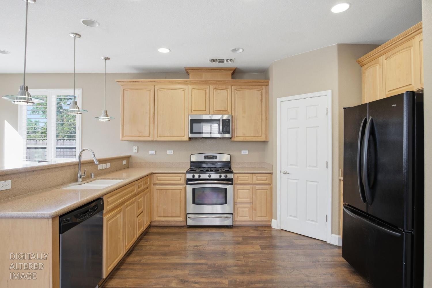 454 Jacobs Dr, Merced, CA 95348