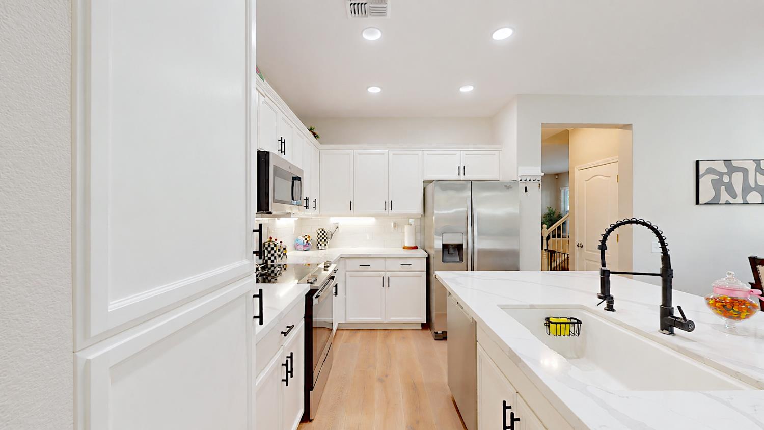 4203 Motif Ct, Turlock, CA 95382