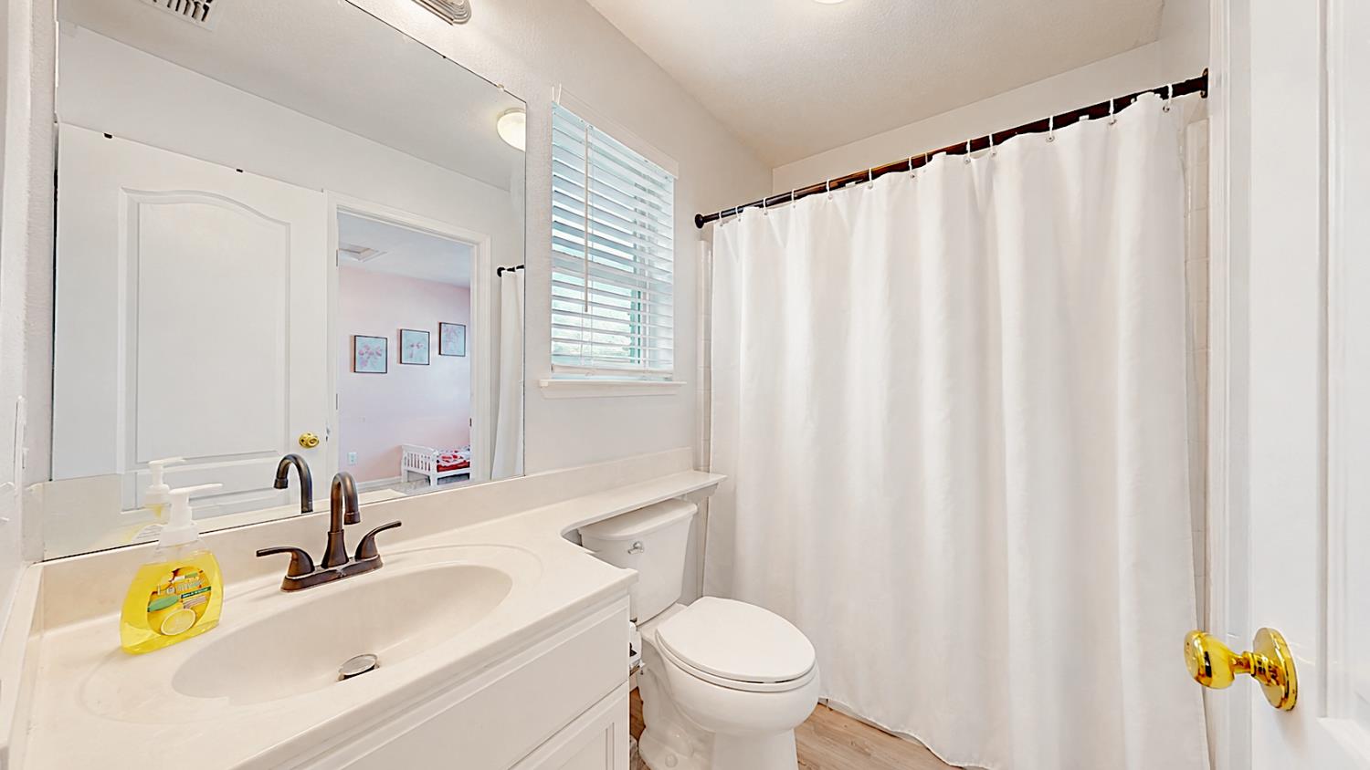 4203 Motif Ct, Turlock, CA 95382