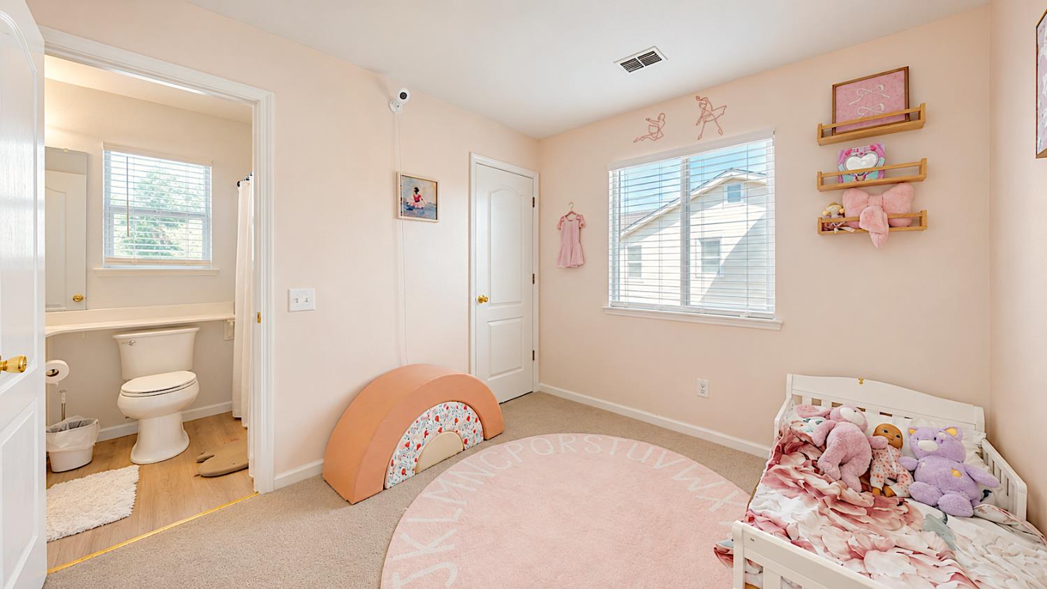 4203 Motif Ct, Turlock, CA 95382
