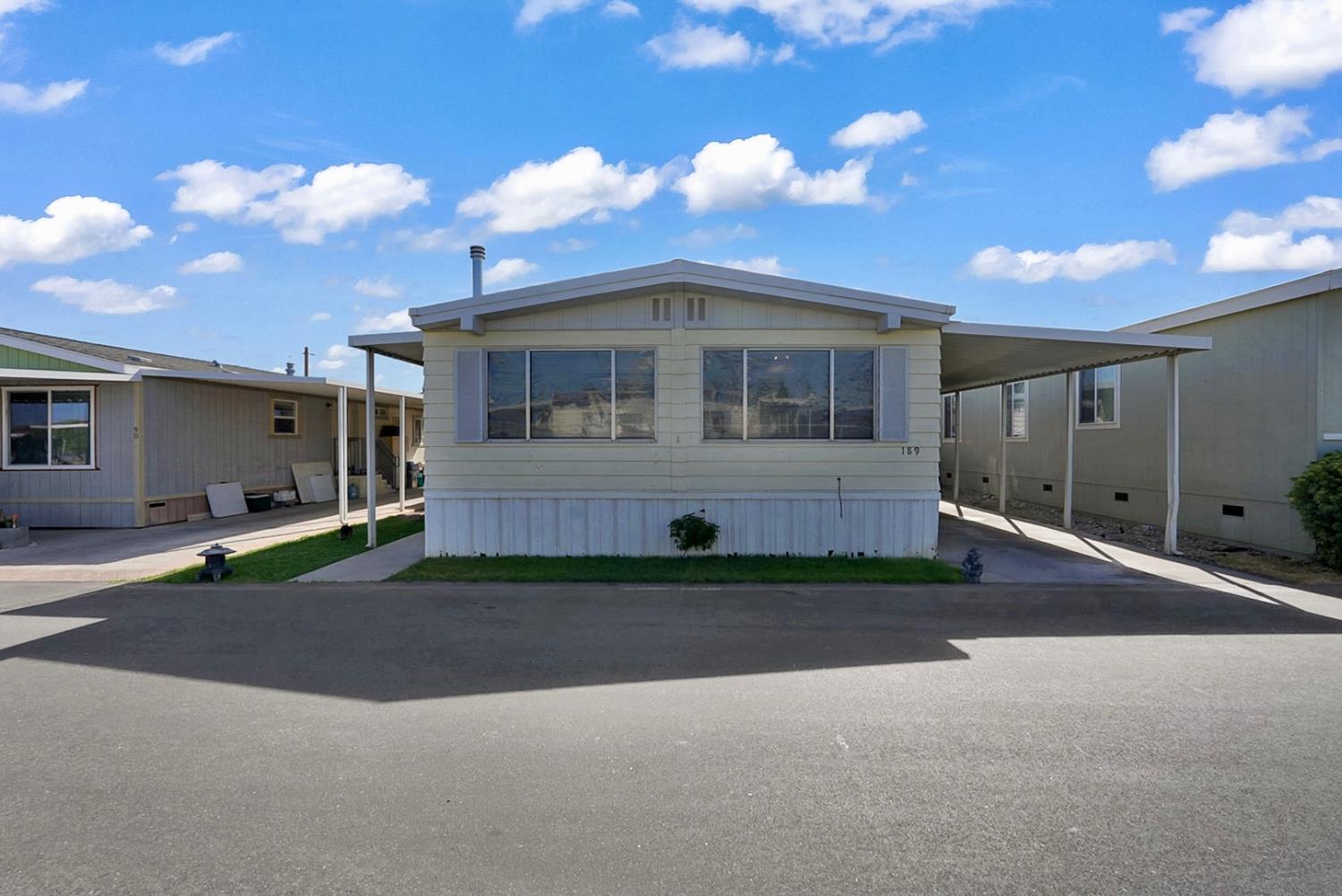 8200 Jantzen Rd #189, Modesto, CA 95357