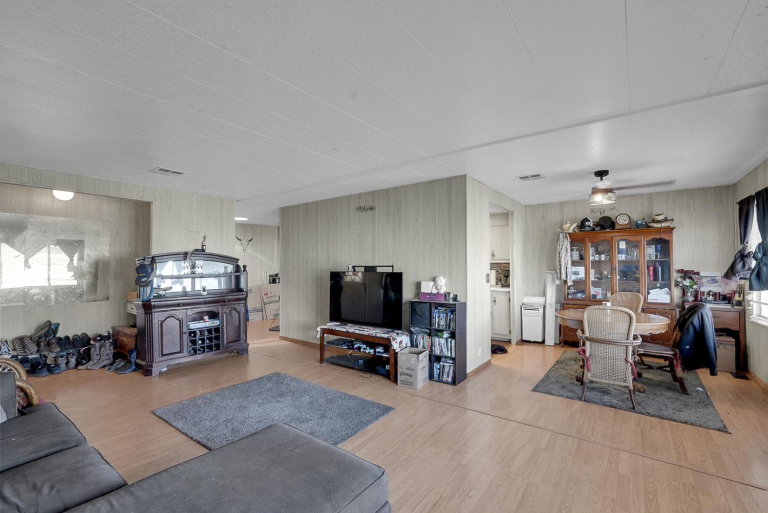 8200 Jantzen Rd #189, Modesto, CA 95357