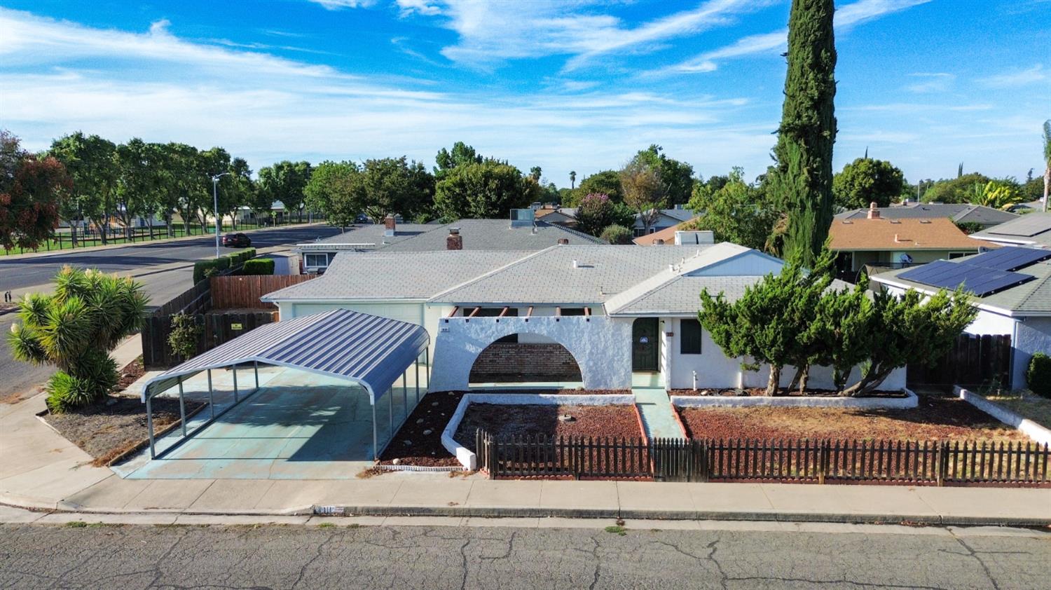 111 Pacemaker Dr, Atwater, CA 95301