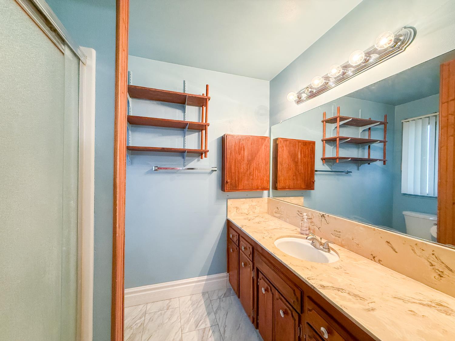 111 Pacemaker Dr, Atwater, CA 95301