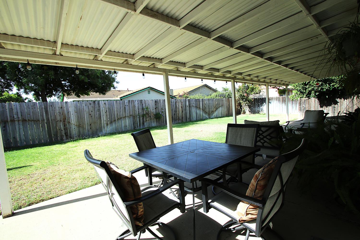 6835 Olive Ave, Winton, CA 95388