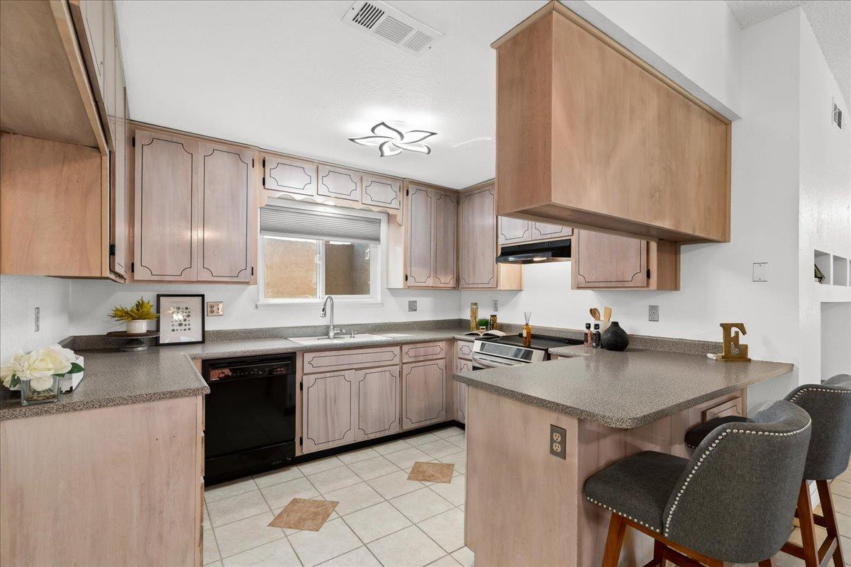 800 W Union Ave, Modesto, CA 95356