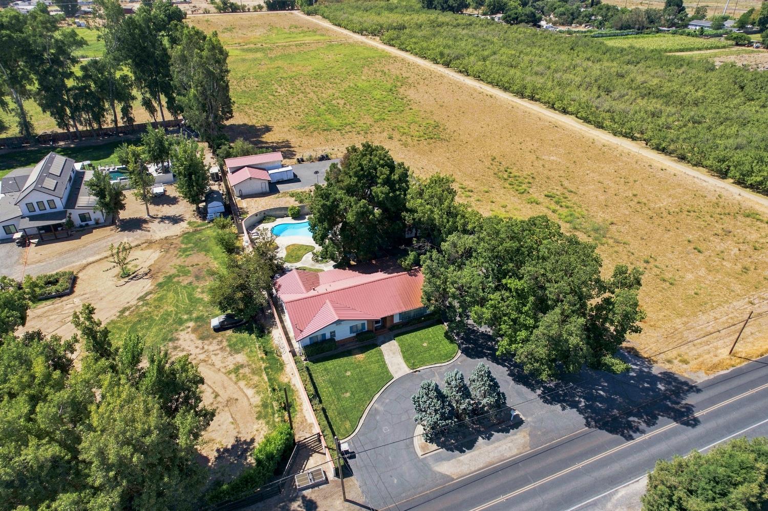 3460 E Service Rd, Ceres, CA 95307