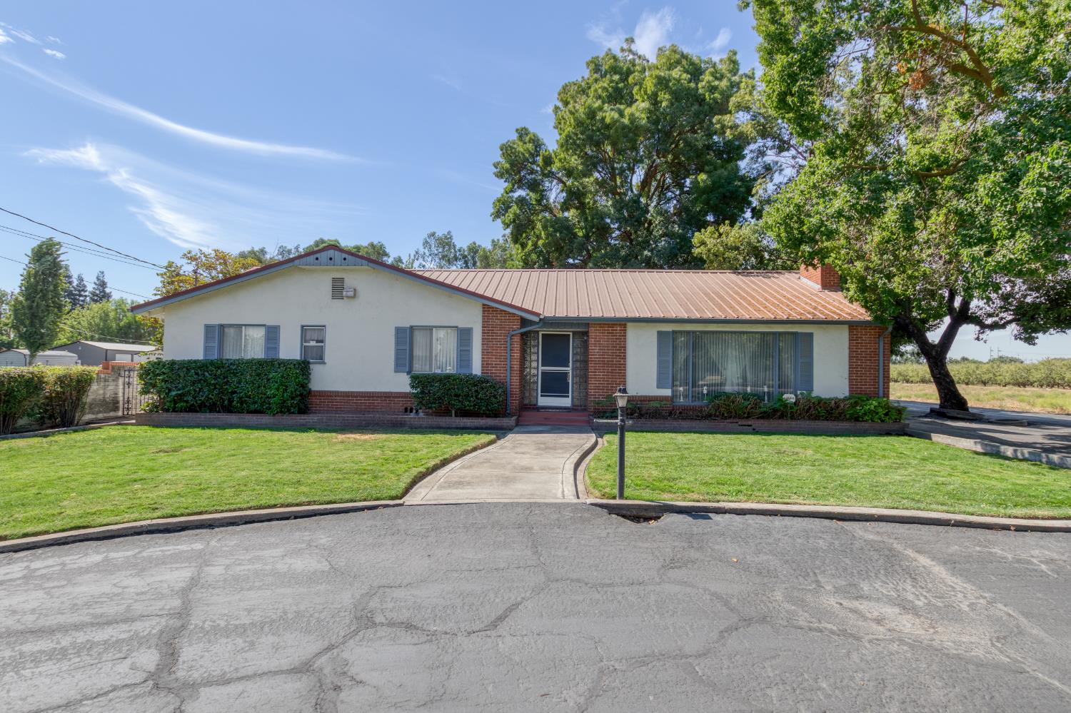 3460 E Service Rd, Ceres, CA 95307