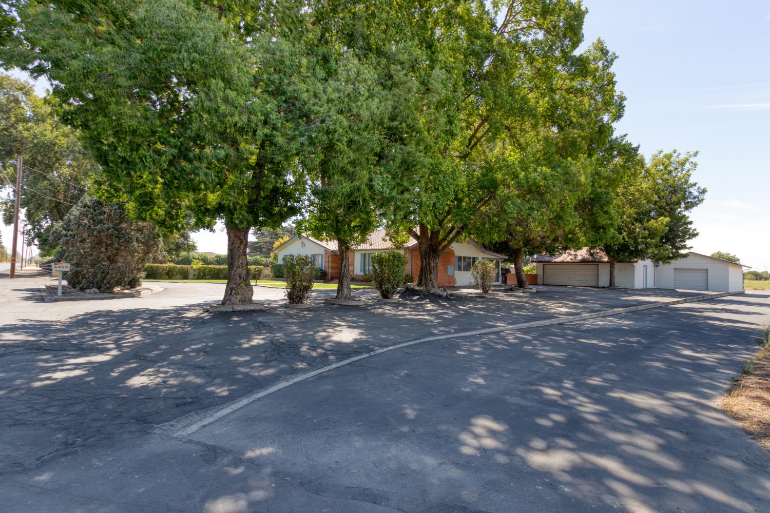 3460 E Service Rd, Ceres, CA 95307