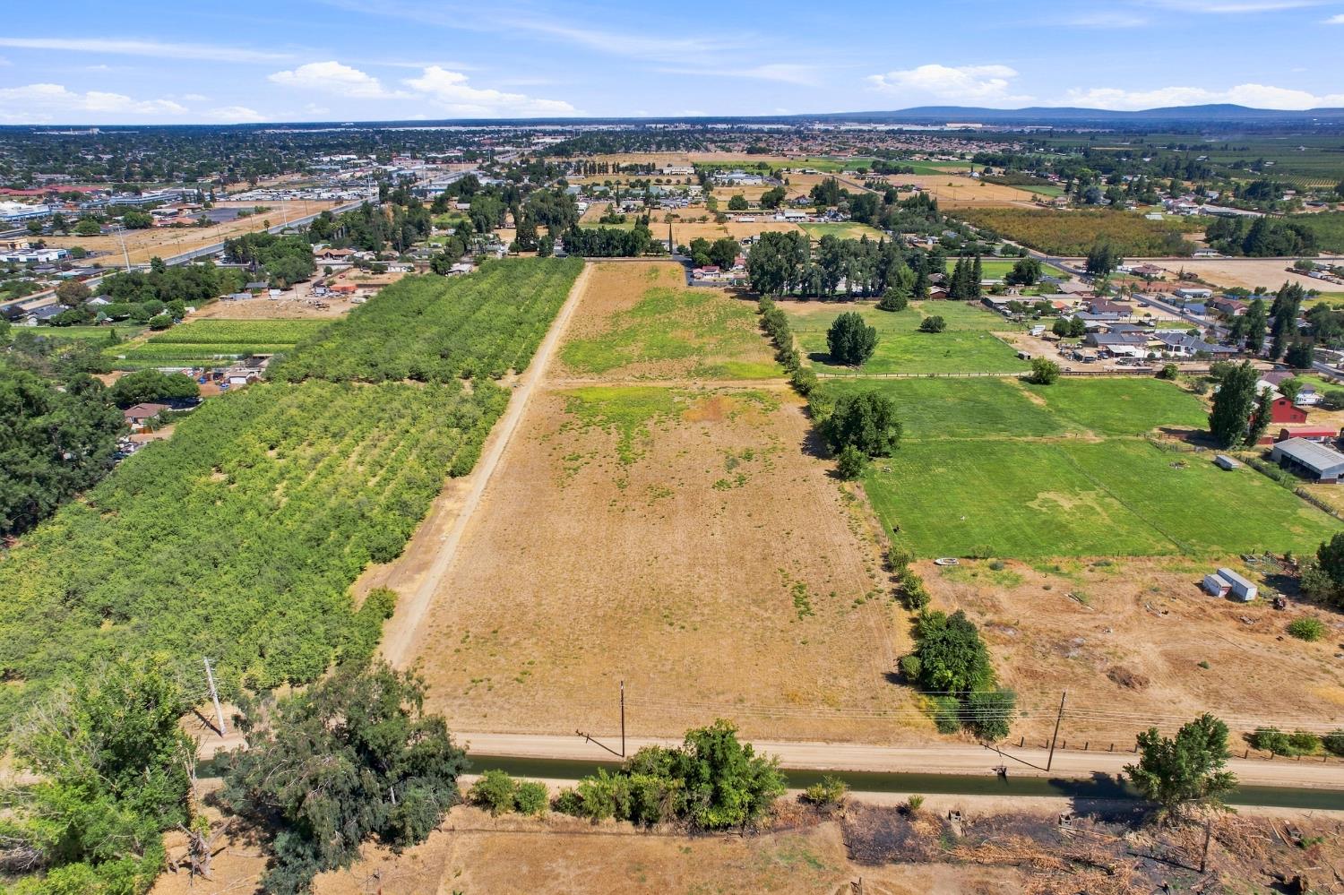 3460 E Service Rd, Ceres, CA 95307