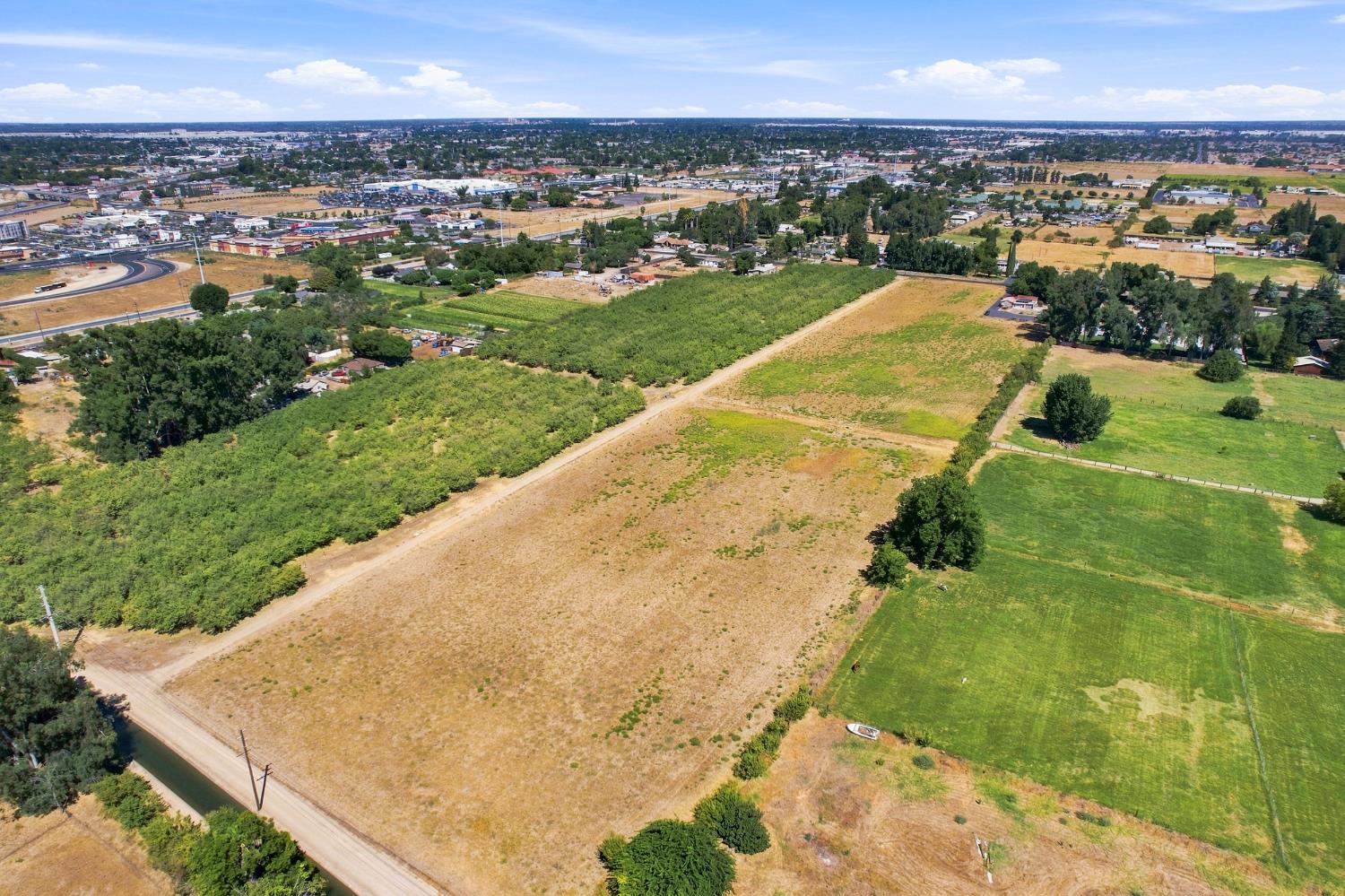 3460 E Service Rd, Ceres, CA 95307