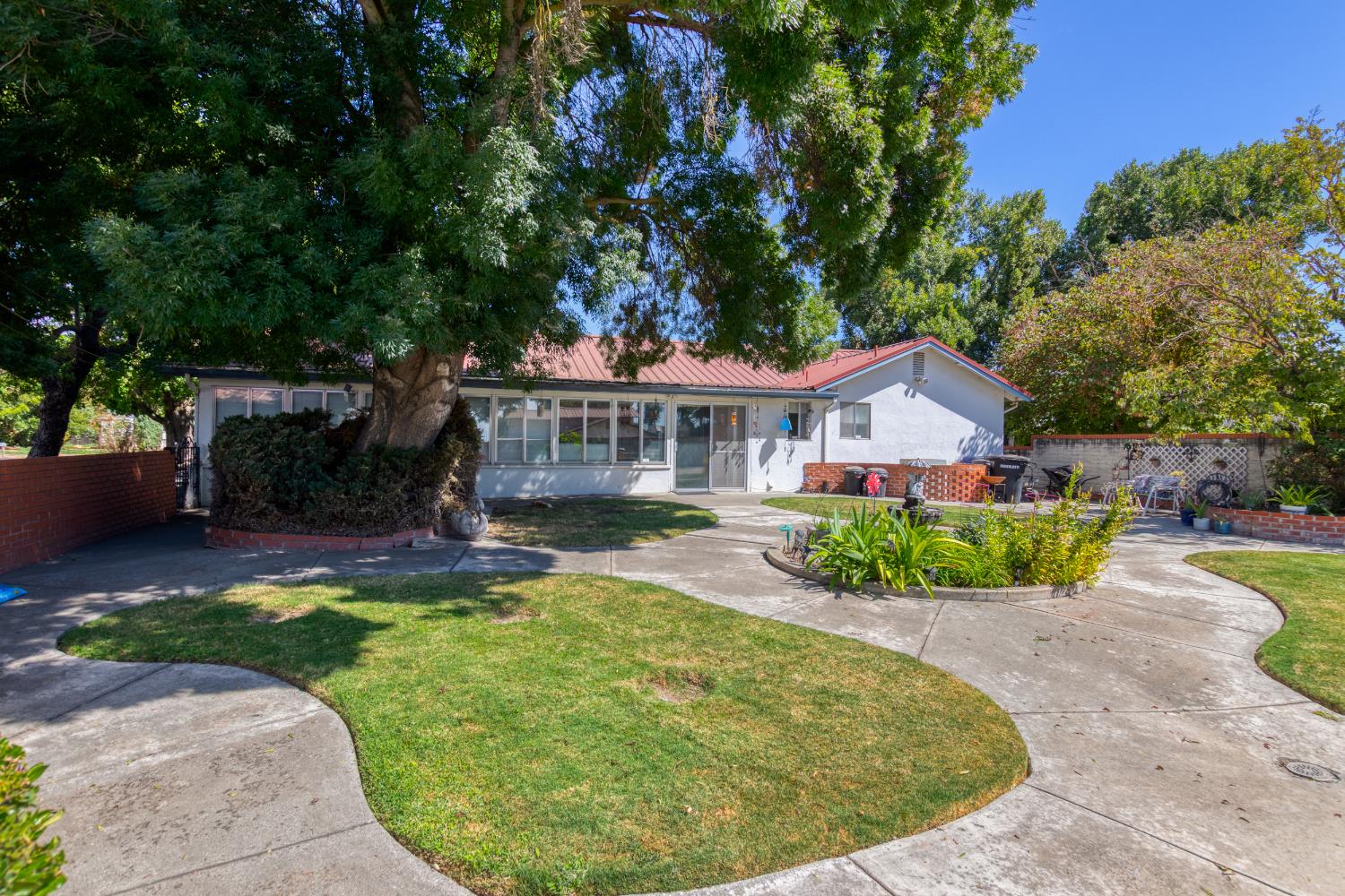 3460 E Service Rd, Ceres, CA 95307