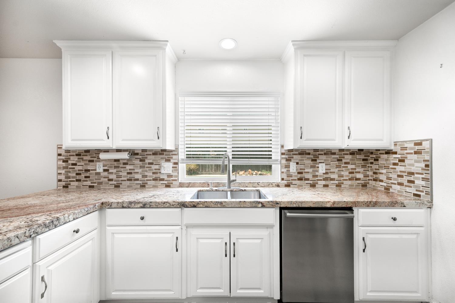 3609 Kona Oak Dr, Modesto, CA 95355