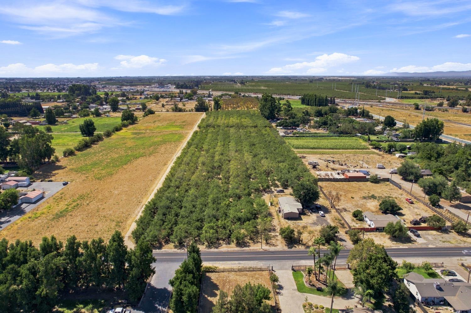3330 E Service Rd, Ceres, CA 95307