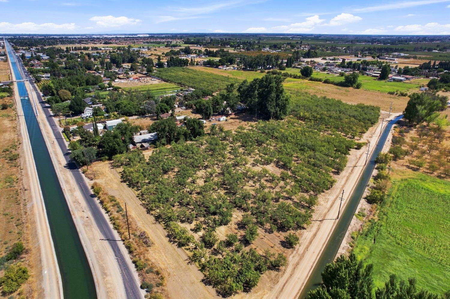 3330 E Service Rd, Ceres, CA 95307
