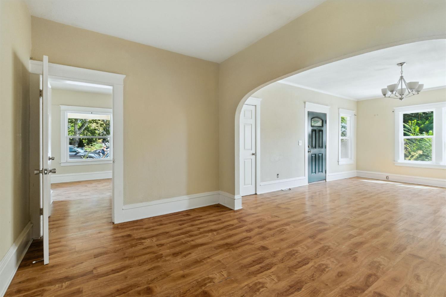 312 W Main St, Turlock, CA 95380