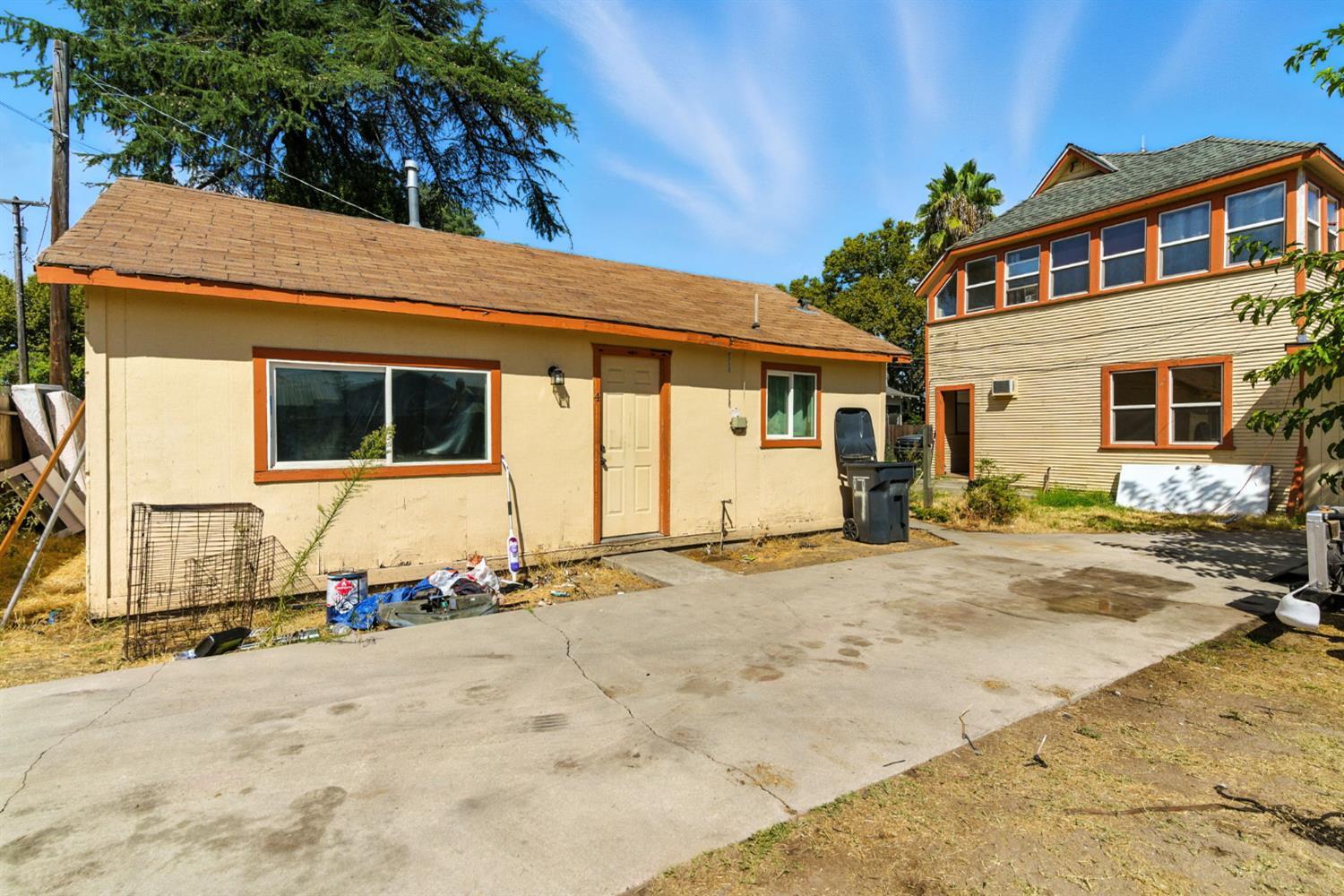 312 W Main St, Turlock, CA 95380