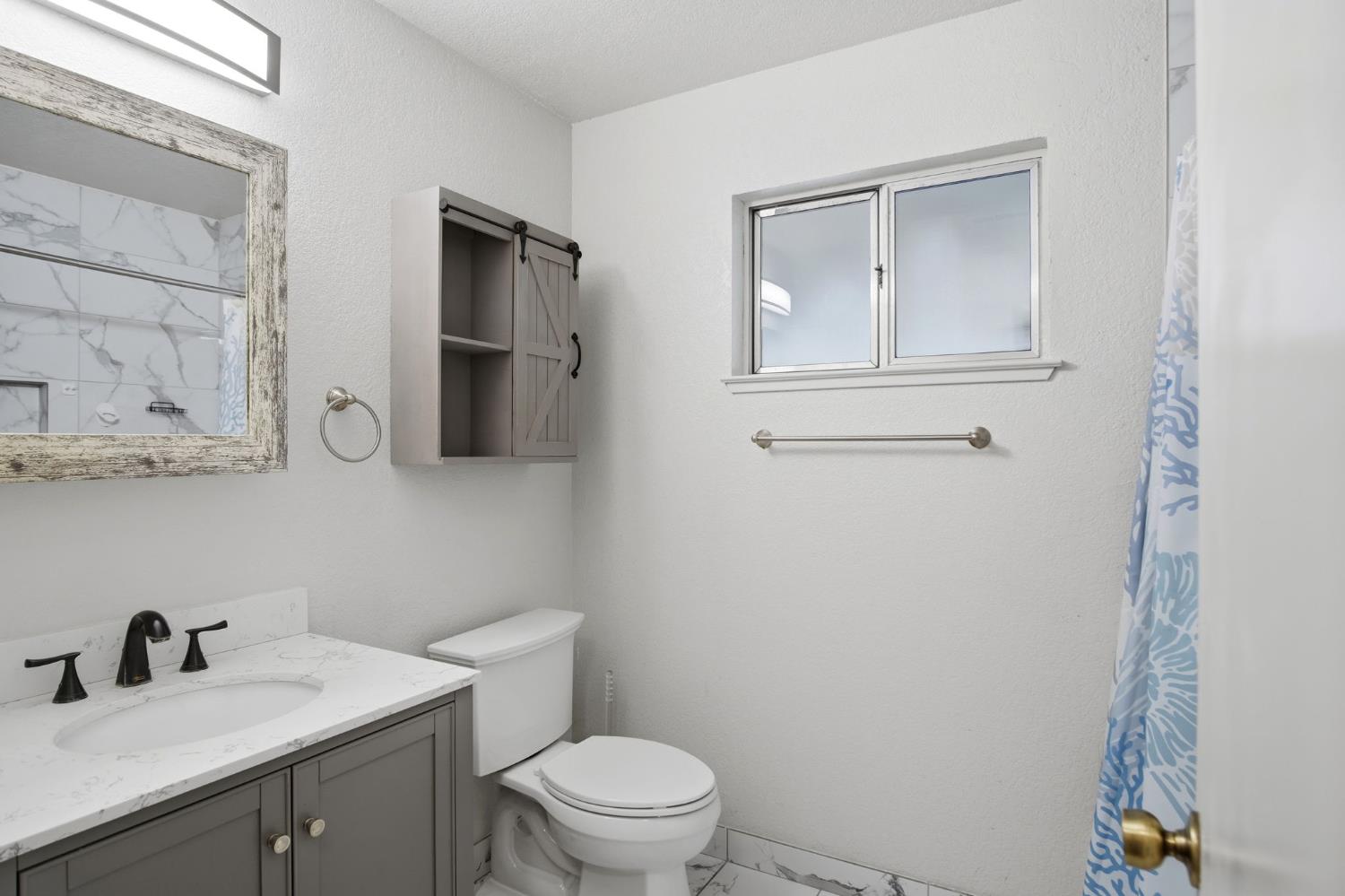 928 Valley Wind Way, Ceres, CA 95351