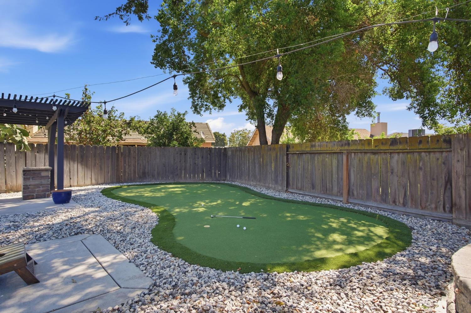 928 Valley Wind Way, Ceres, CA 95351
