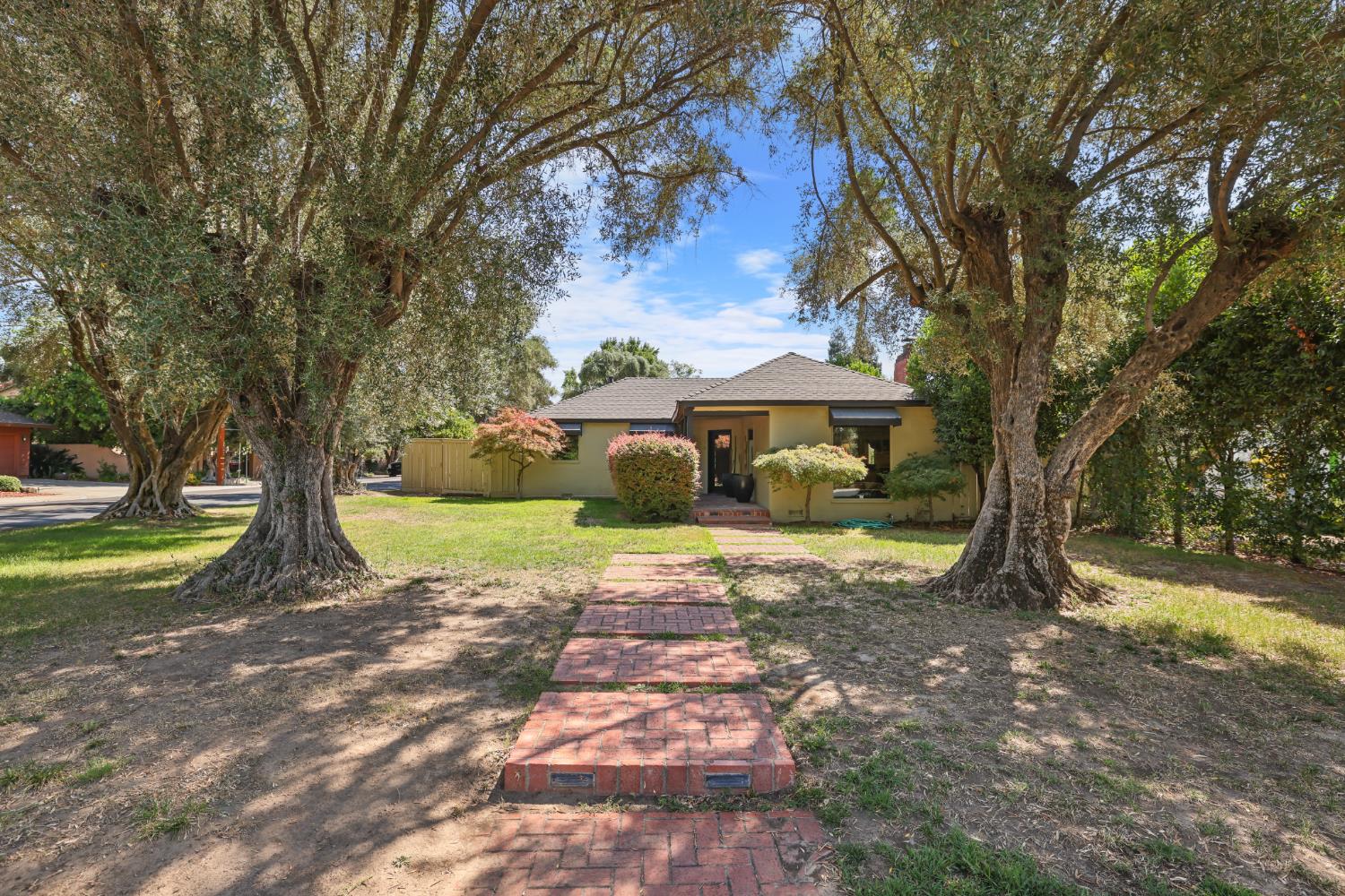 814 Geer Ave, Modesto, CA 95354