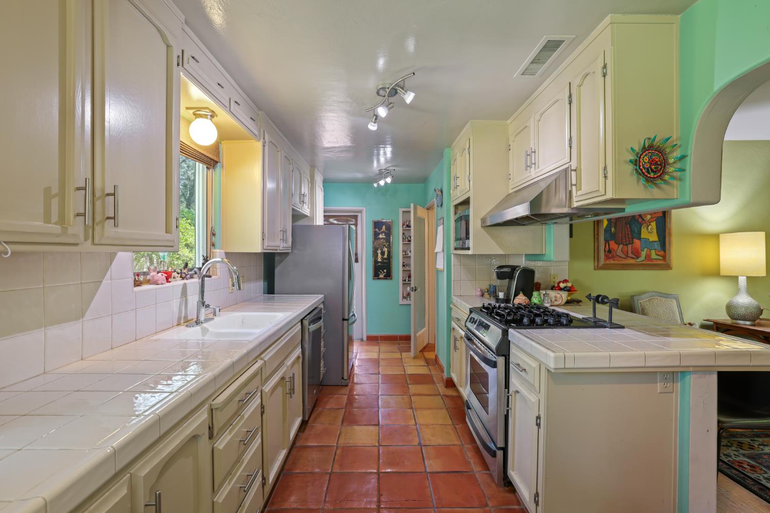 814 Geer Ave, Modesto, CA 95354