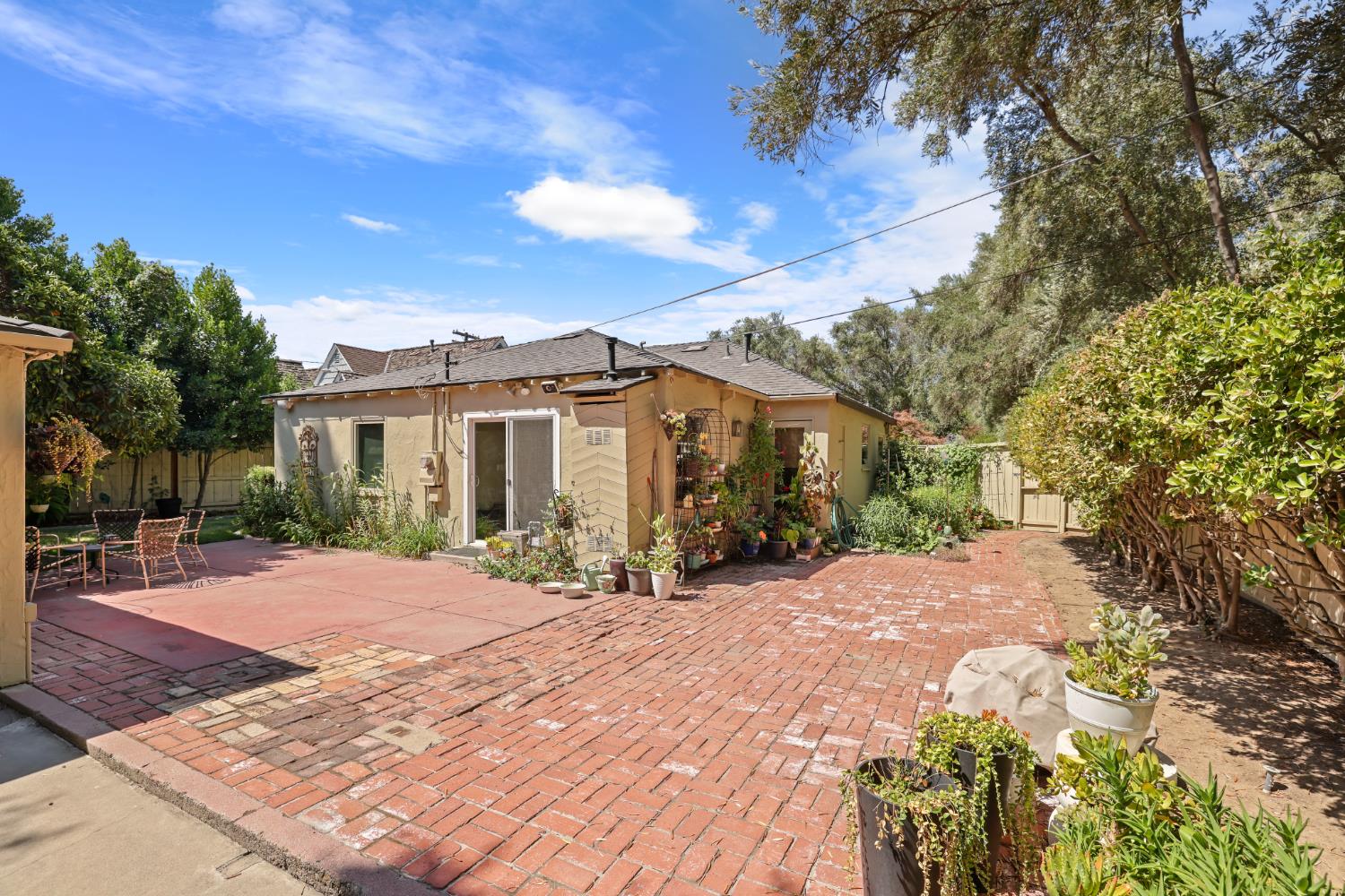 814 Geer Ave, Modesto, CA 95354