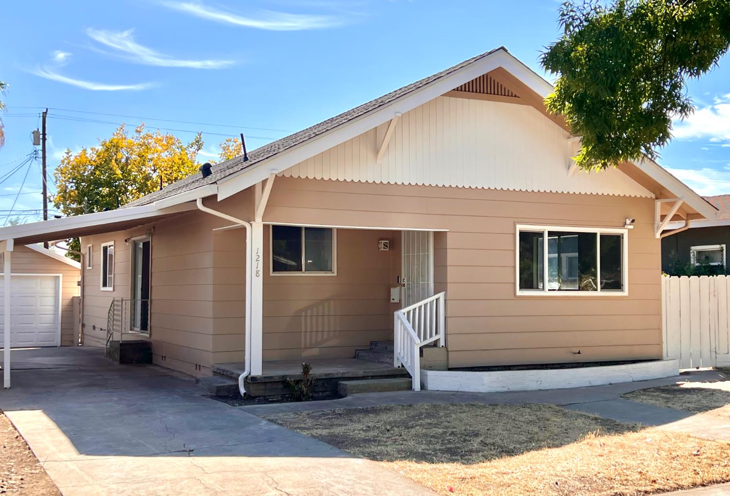 1218 R St, Newman, CA 95360