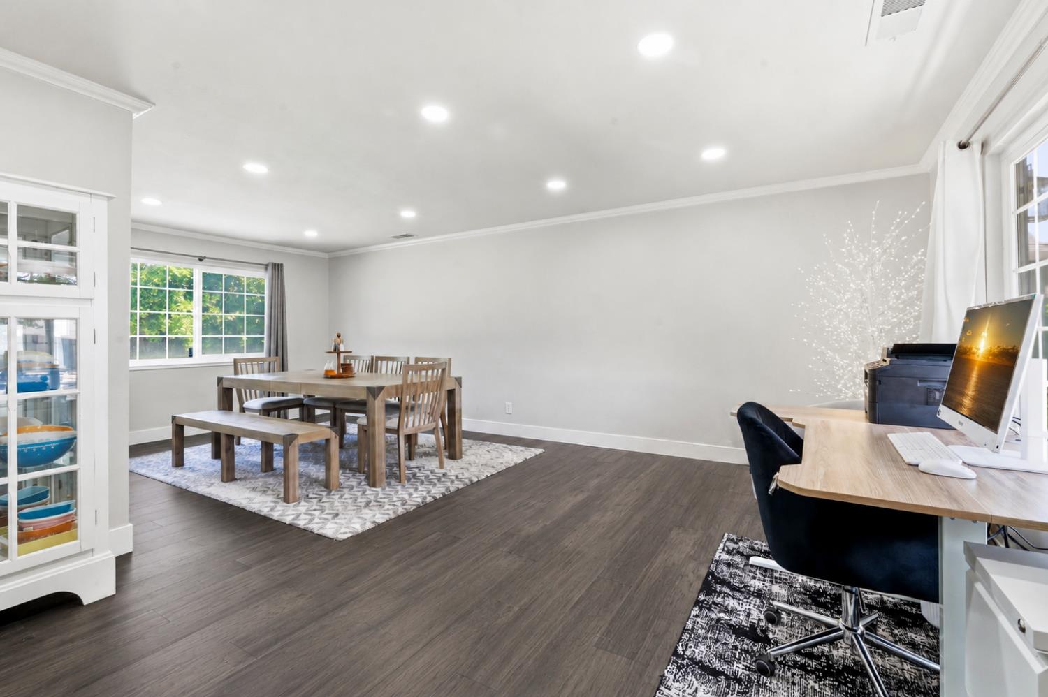 2017 Bridgewood Way, Modesto, CA 95355