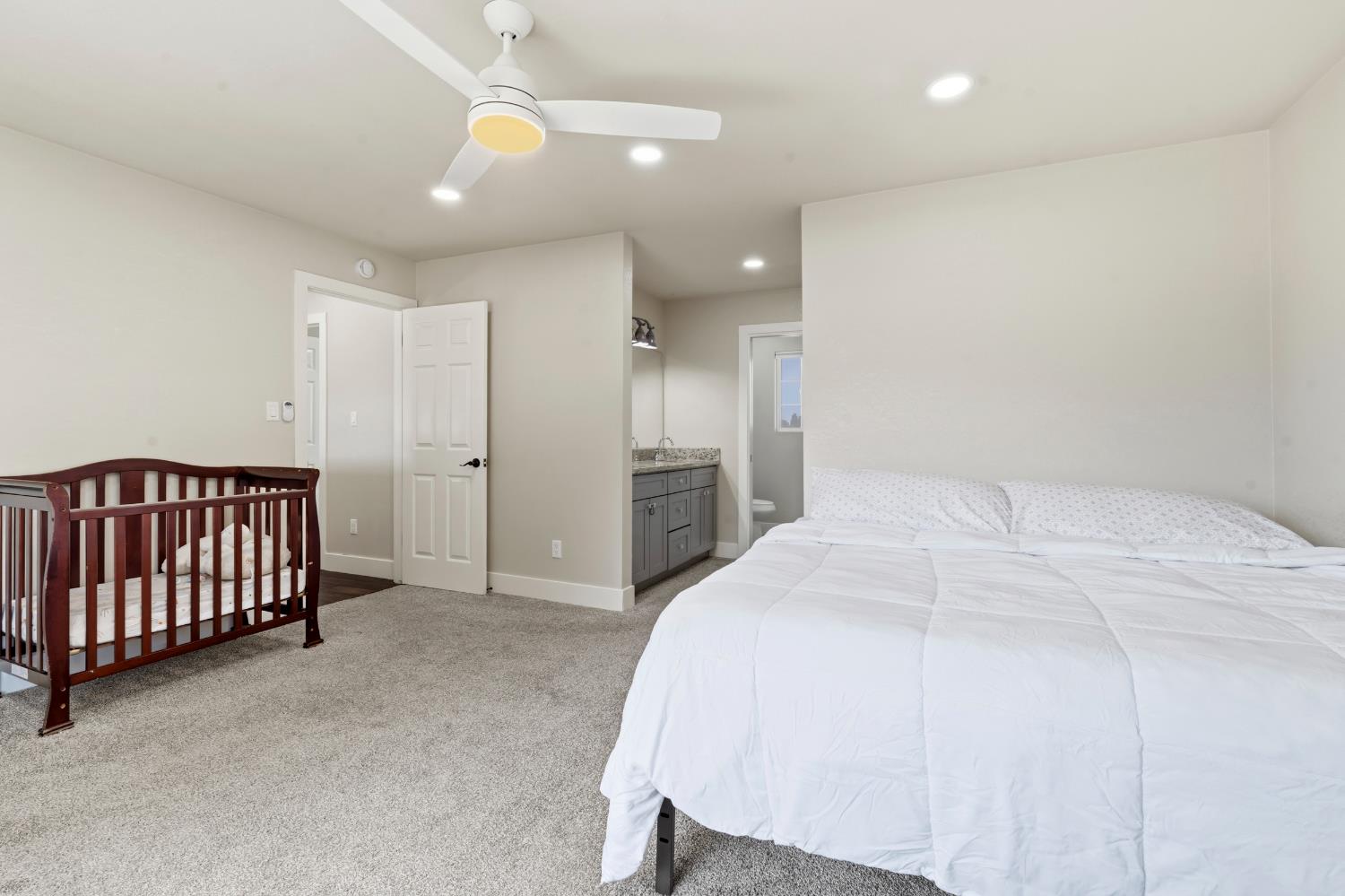 2017 Bridgewood Way, Modesto, CA 95355