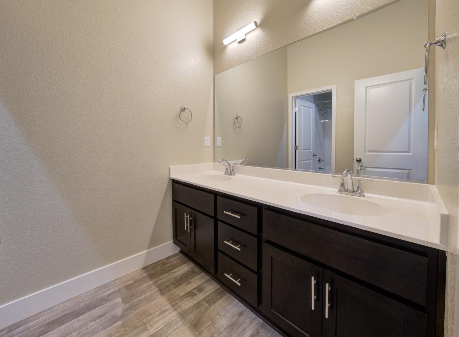 2336 Bharvani Ave, Manteca, CA 95337