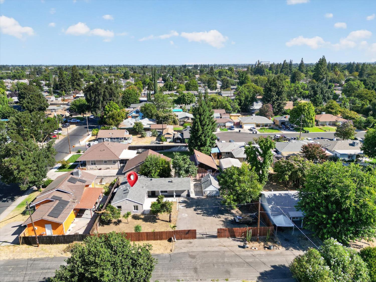 1111 El Vecino Ave, Modesto, CA 95350