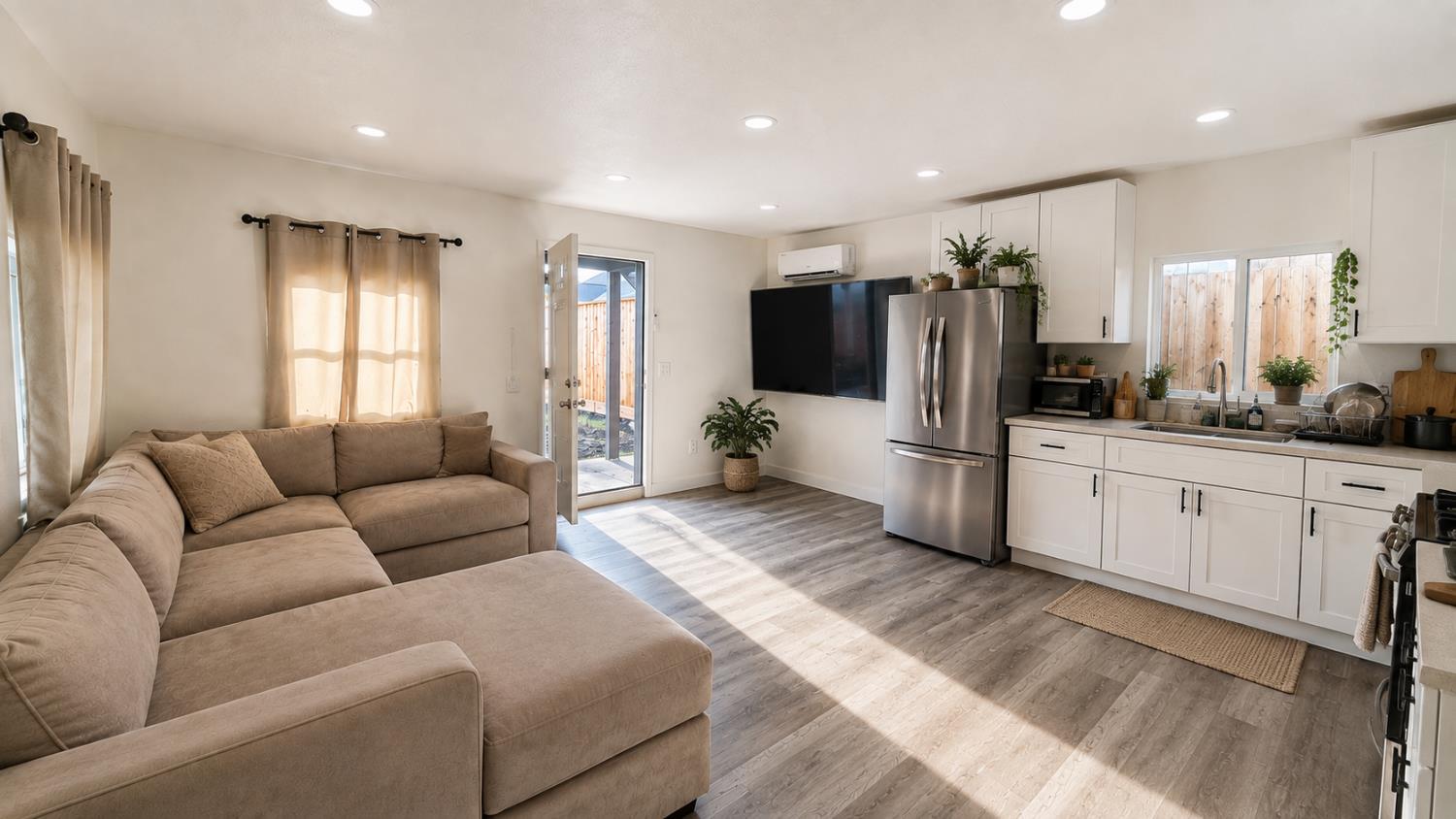 412 S Conejo, Modesto, CA 95354