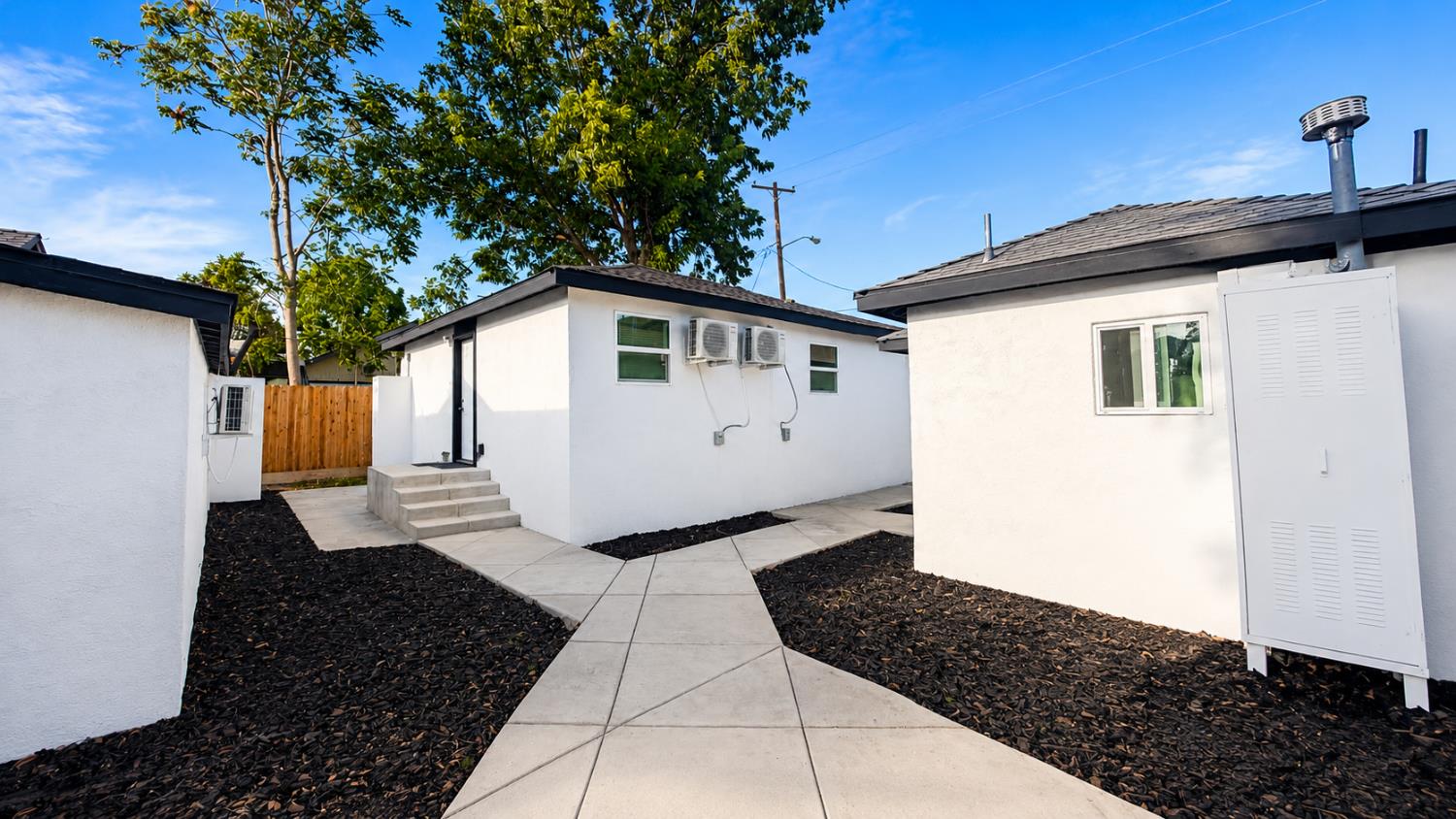 412 S Conejo, Modesto, CA 95354