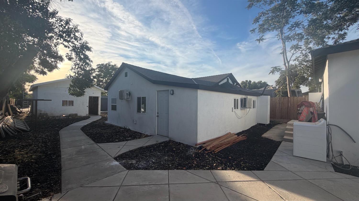 412 S Conejo, Modesto, CA 95354