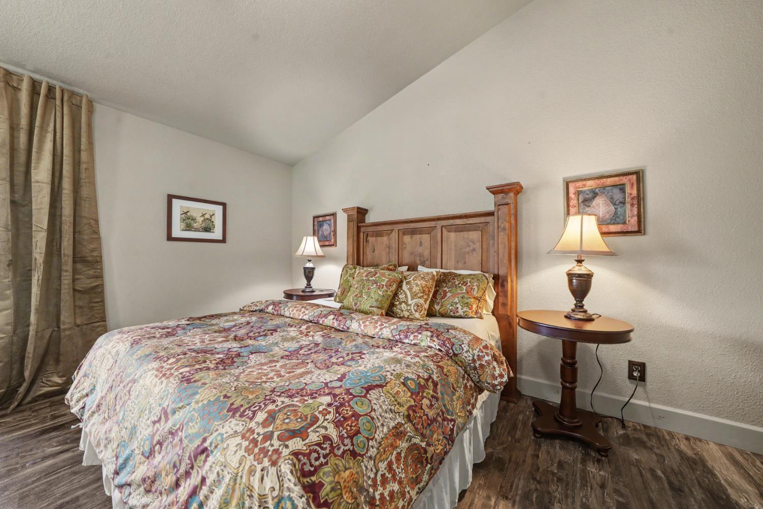 2384 Choctaw Rd, Copperopolis, CA 95228