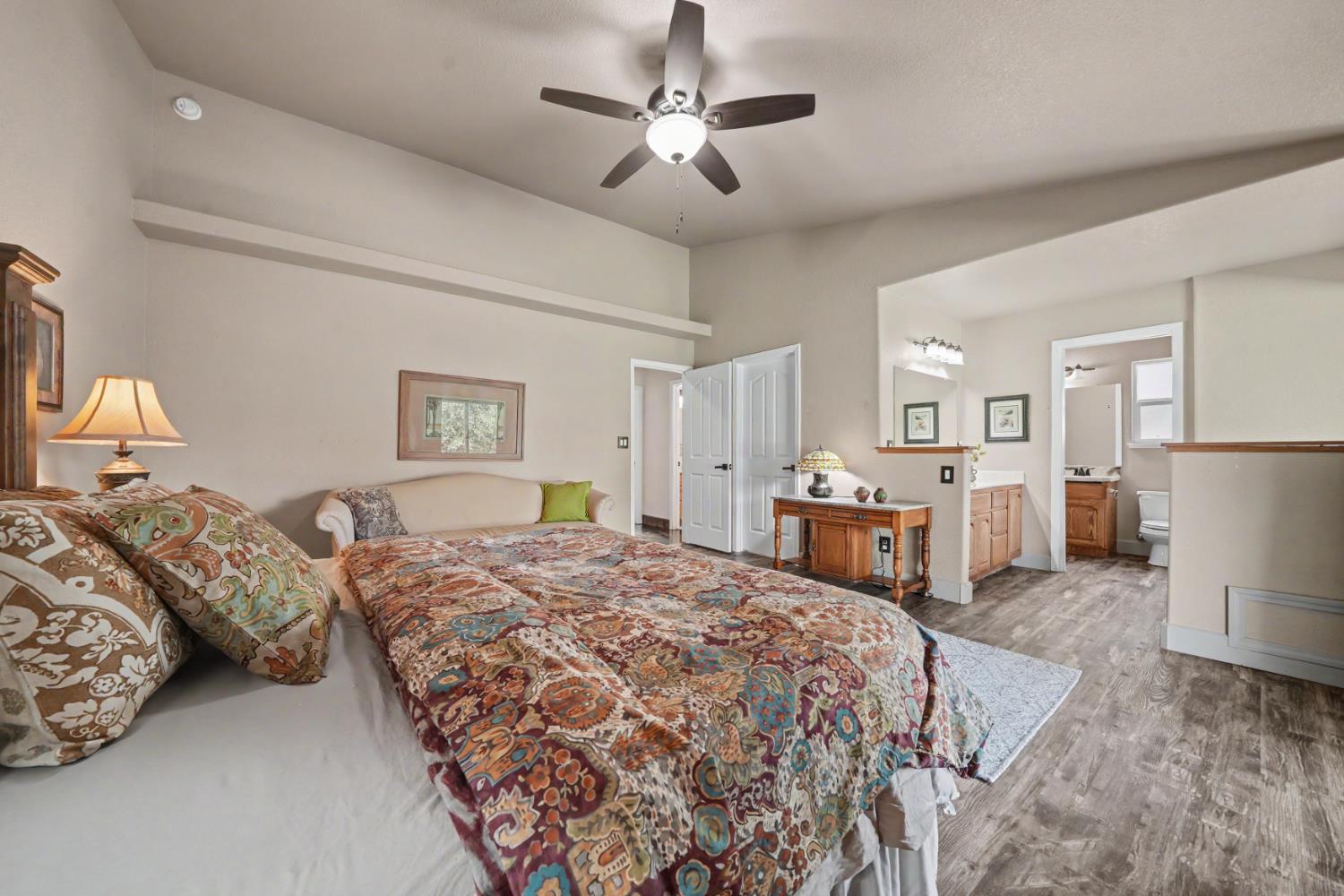 2384 Choctaw Rd, Copperopolis, CA 95228