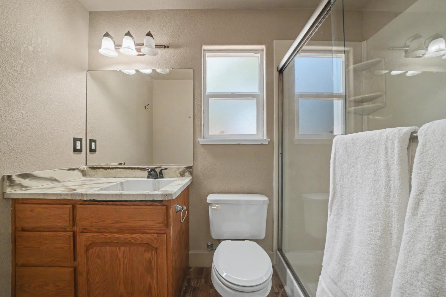 2384 Choctaw Rd, Copperopolis, CA 95228