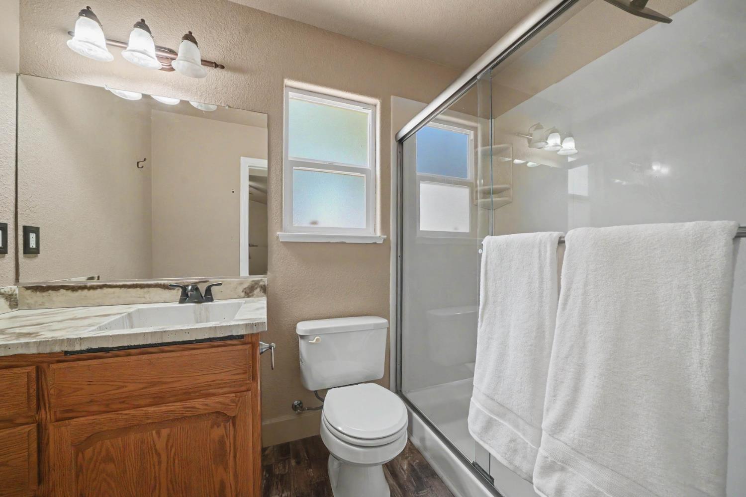 2384 Choctaw Rd, Copperopolis, CA 95228