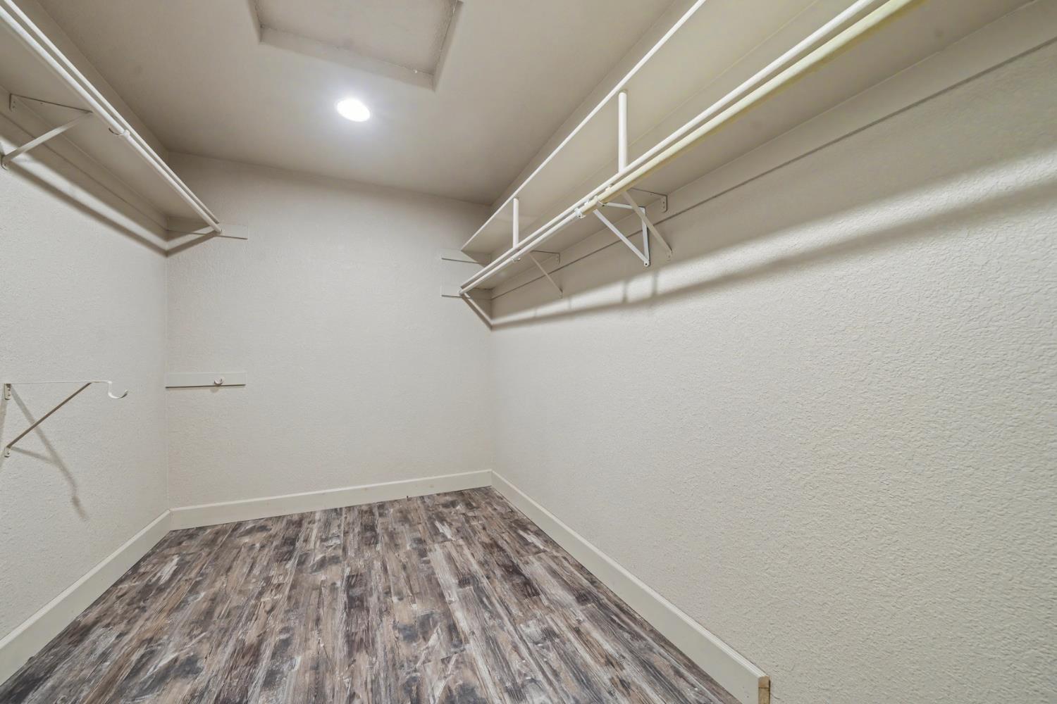 2384 Choctaw Rd, Copperopolis, CA 95228