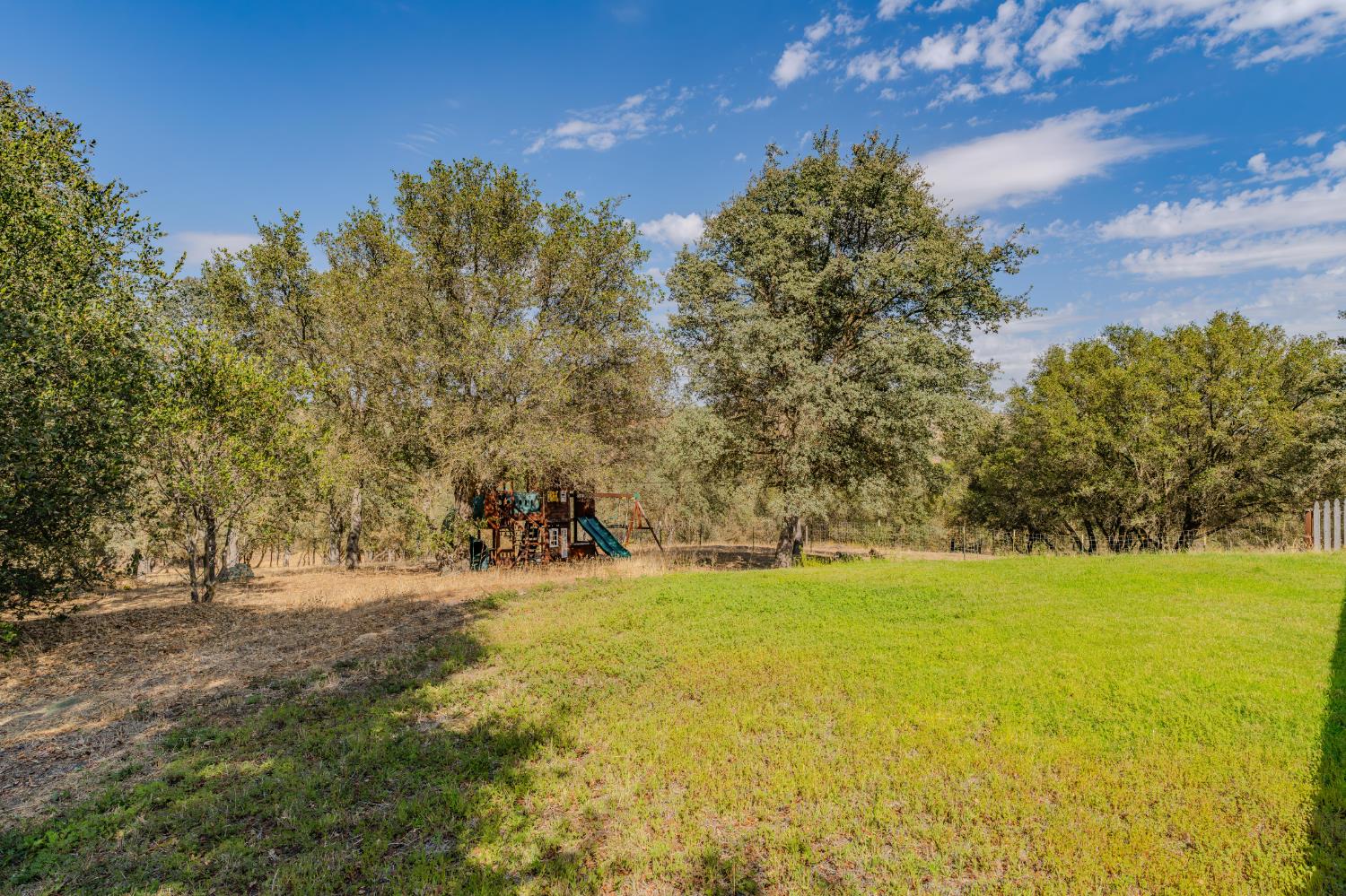 2384 Choctaw Rd, Copperopolis, CA 95228