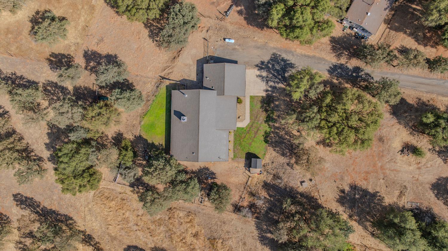 2384 Choctaw Rd, Copperopolis, CA 95228