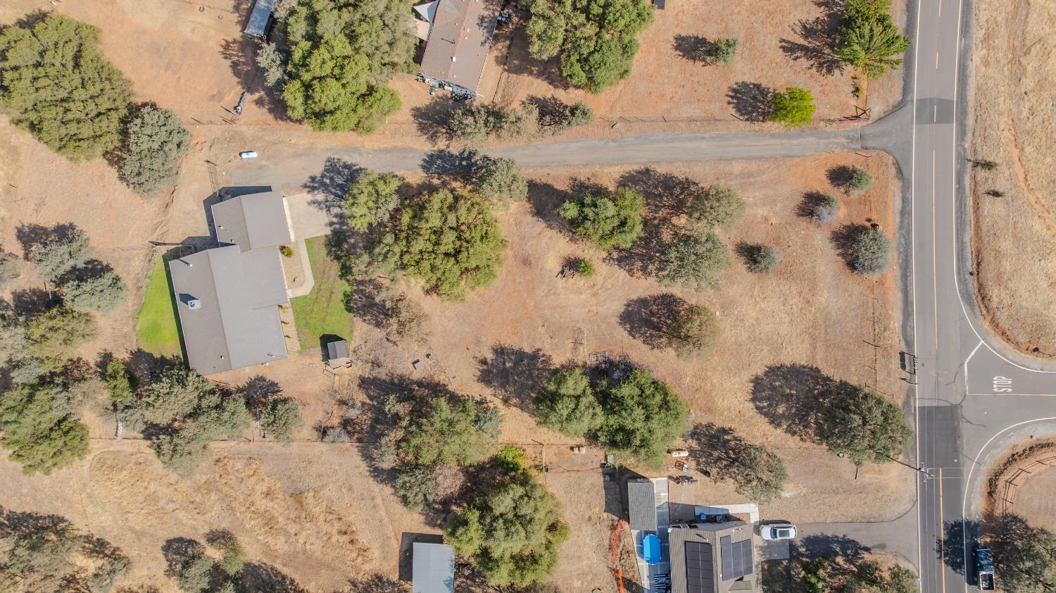 2384 Choctaw Rd, Copperopolis, CA 95228