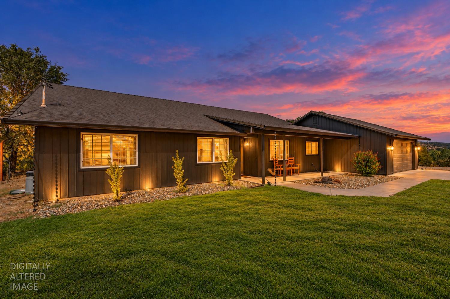 2384 Choctaw Rd, Copperopolis, CA 95228
