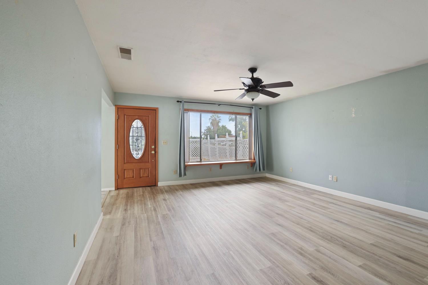 781 Camino Ct, Manteca, CA 95336
