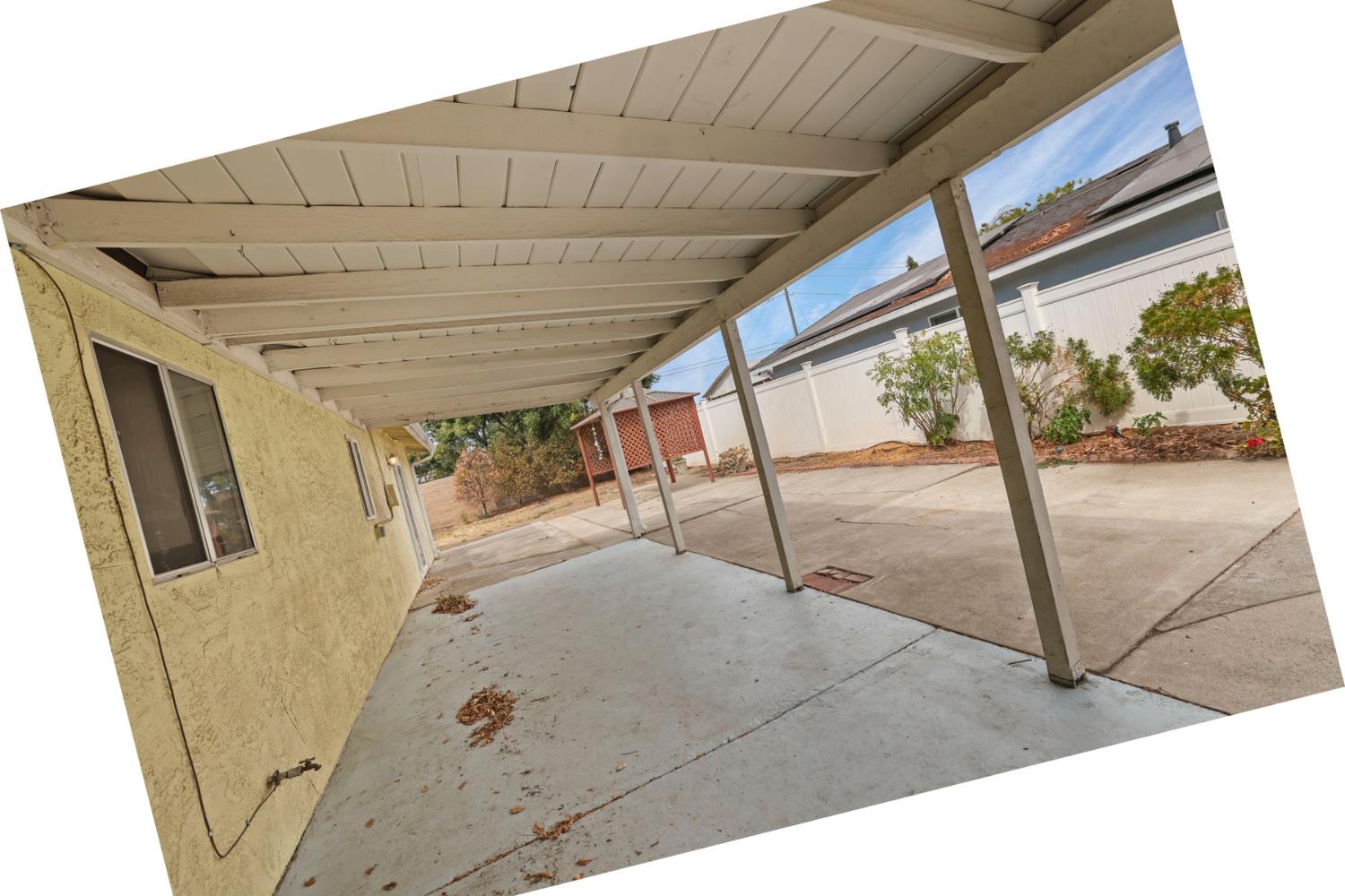 781 Camino Ct, Manteca, CA 95336