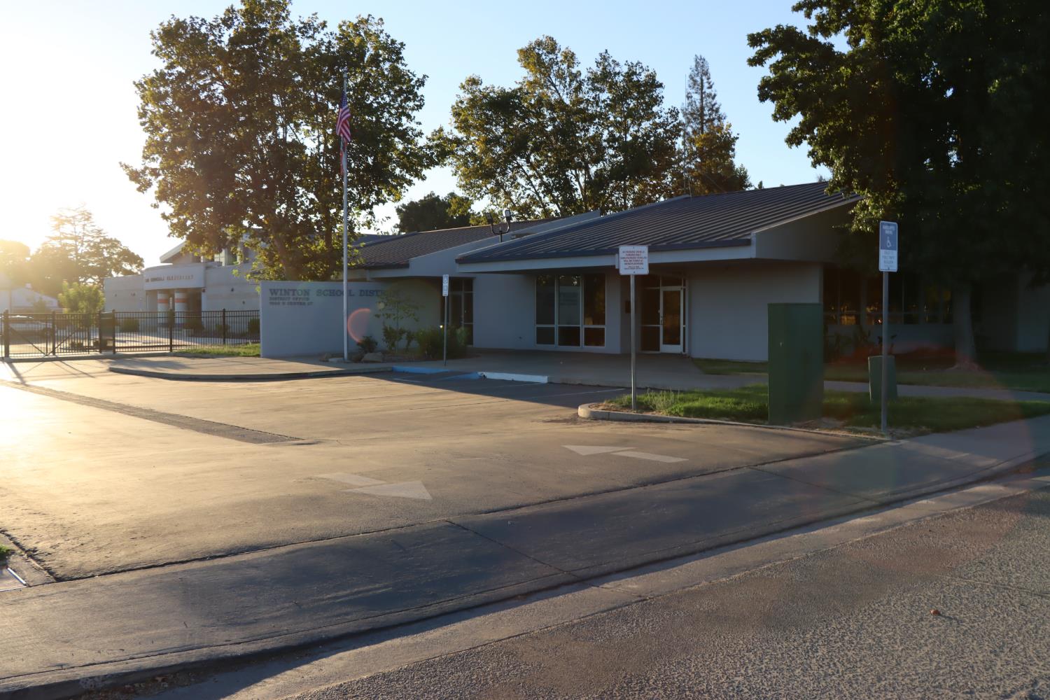 7161 Center St, Winton, CA 95388