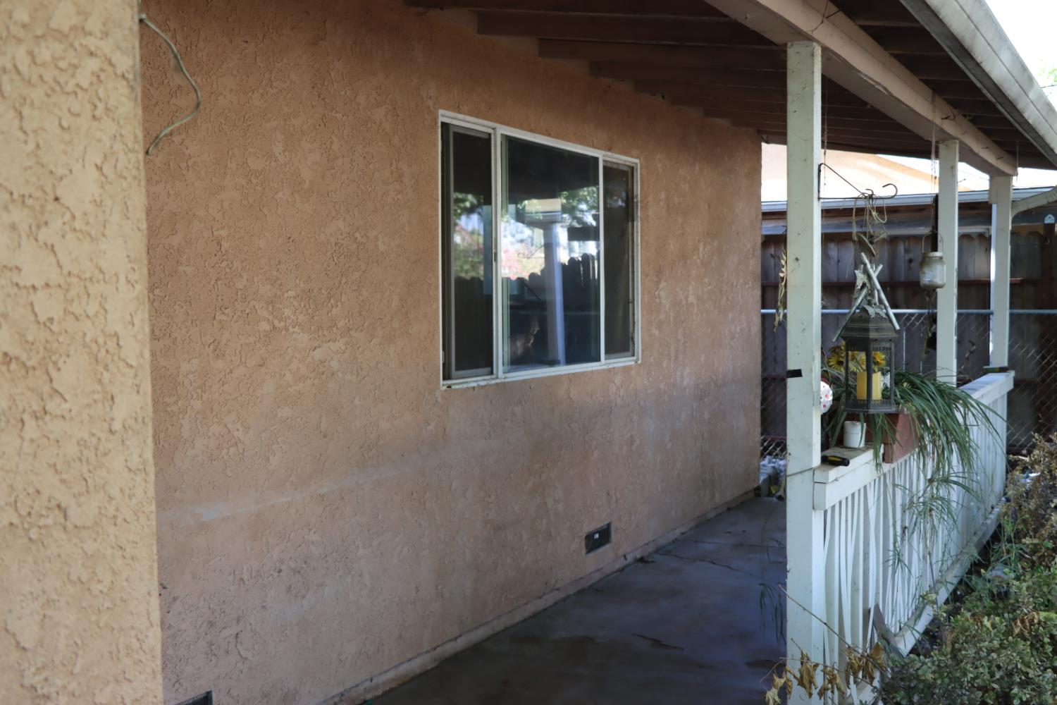 7161 Center St, Winton, CA 95388